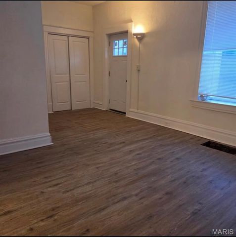 2843 Abner Place, St Louis, MO 63120