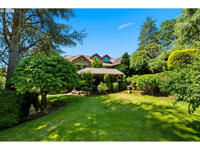 1804 HALL Ct, West Linn, OR 97068