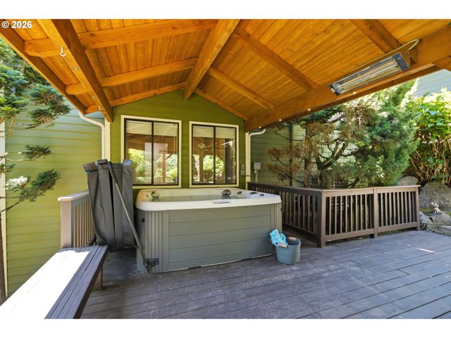 1804 HALL Ct, West Linn, OR 97068