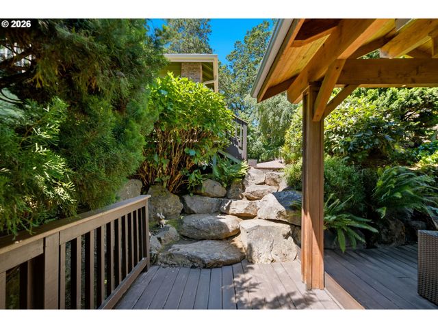 1804 HALL Ct, West Linn, OR 97068
