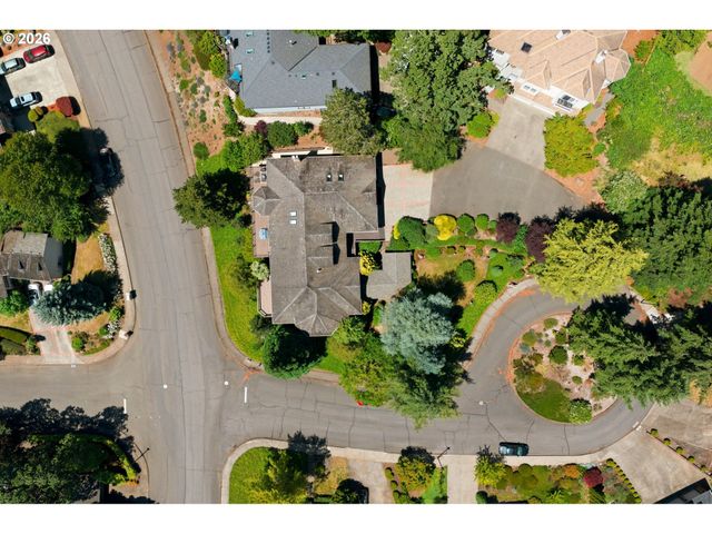 1804 HALL Ct, West Linn, OR 97068