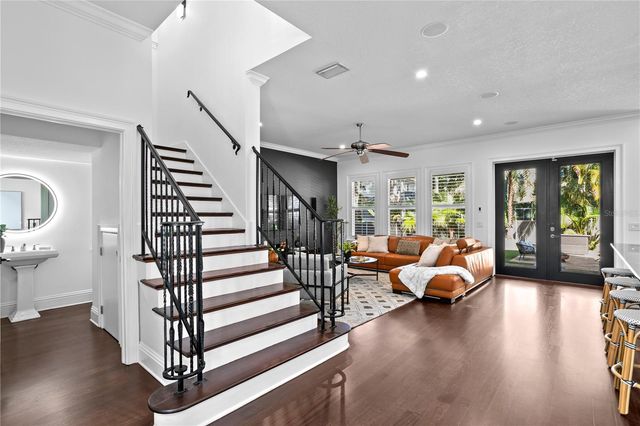 4313 W VASCONIA STREET, Tampa, FL 33629