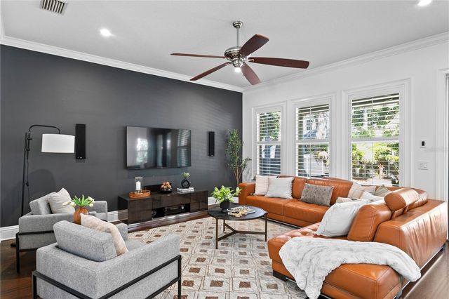 4313 W VASCONIA STREET, Tampa, FL 33629