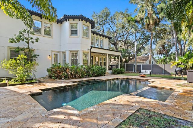 4313 W VASCONIA STREET, Tampa, FL 33629