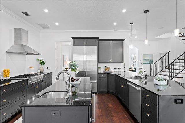 4313 W VASCONIA STREET, Tampa, FL 33629