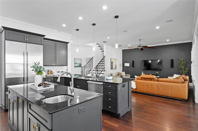 4313 W VASCONIA STREET, Tampa, FL 33629