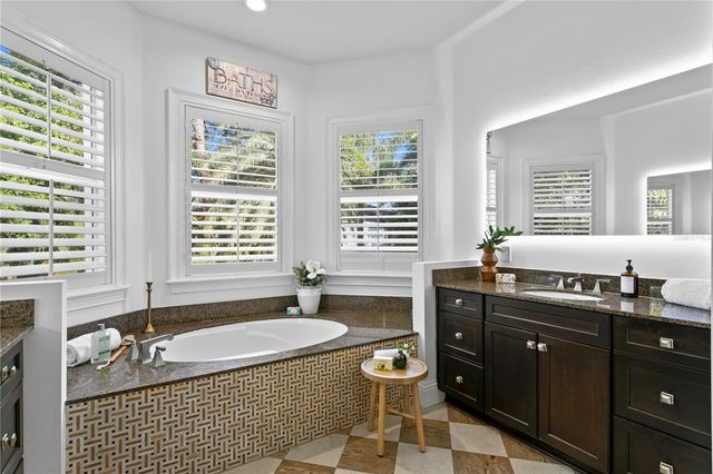 4313 W VASCONIA STREET, Tampa, FL 33629