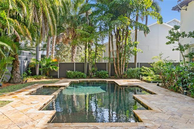 4313 W VASCONIA STREET, Tampa, FL 33629