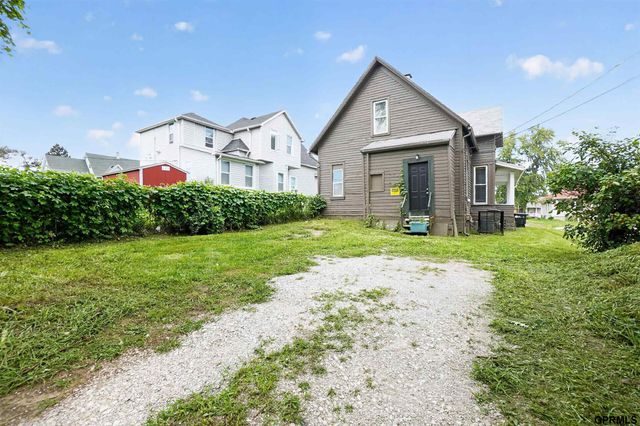 4215 Grant Street, Omaha, NE 68111