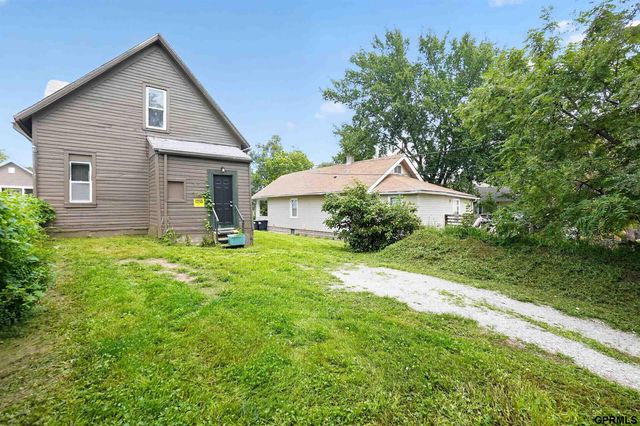 4215 Grant Street, Omaha, NE 68111
