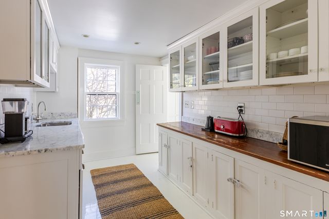 89 Chestnut Hill Road, Wilton, CT 06897