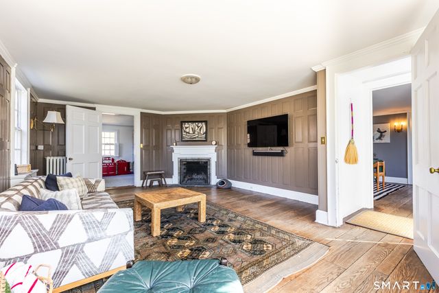 89 Chestnut Hill Road, Wilton, CT 06897