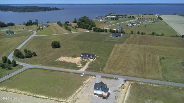 514 Harvest Point Road, Elizabeth City, NC 27909