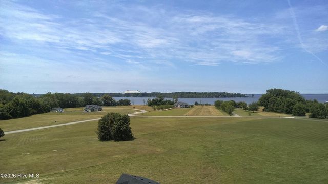 514 Harvest Point Road, Elizabeth City, NC 27909