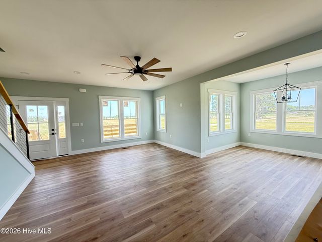514 Harvest Point Road, Elizabeth City, NC 27909