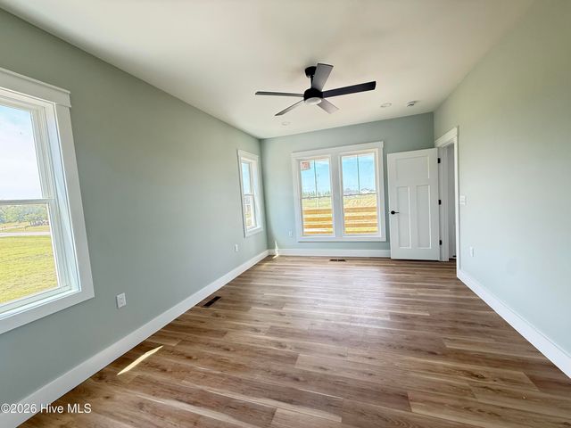 514 Harvest Point Road, Elizabeth City, NC 27909