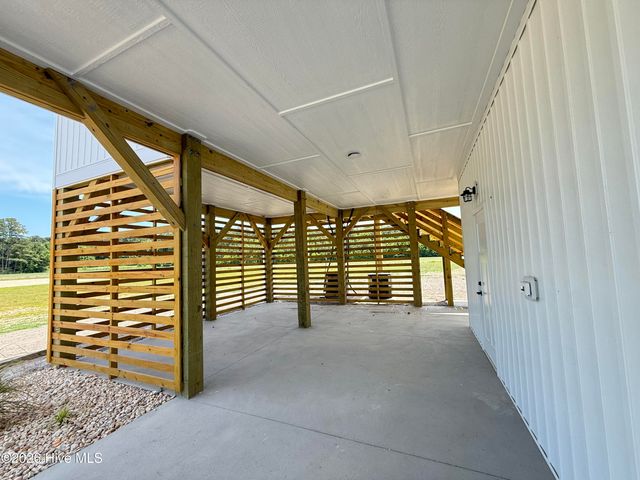 514 Harvest Point Road, Elizabeth City, NC 27909