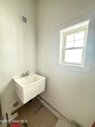 514 Harvest Point Road, Elizabeth City, NC 27909