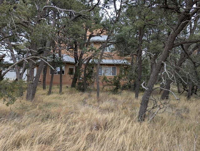 15 Falling Star Drive, Tijeras, NM 87059