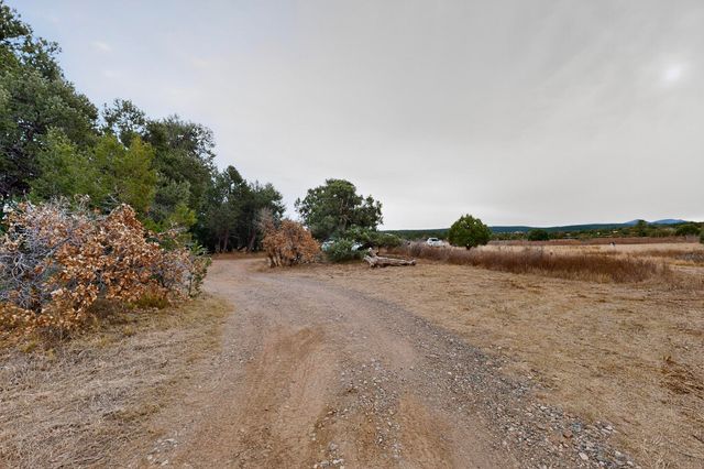 15 Falling Star Drive, Tijeras, NM 87059