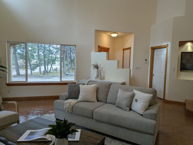 15 Falling Star Drive, Tijeras, NM 87059