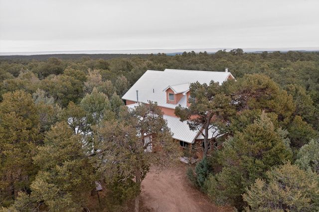 15 Falling Star Drive, Tijeras, NM 87059