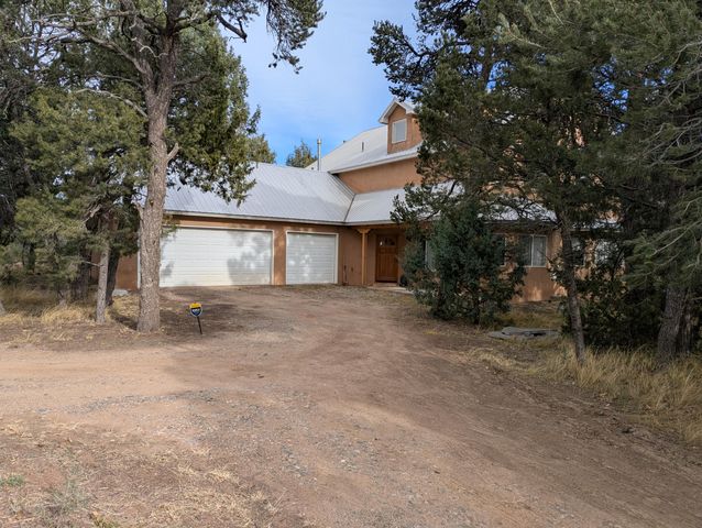 15 Falling Star Drive, Tijeras, NM 87059