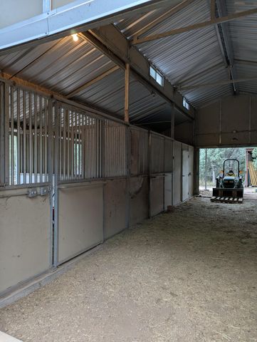 15 Falling Star Drive, Tijeras, NM 87059