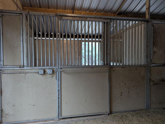 15 Falling Star Drive, Tijeras, NM 87059