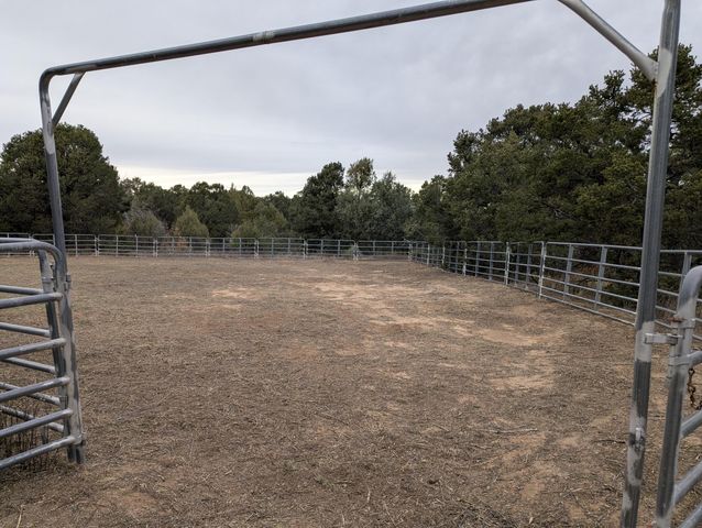 15 Falling Star Drive, Tijeras, NM 87059