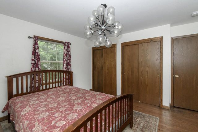 8934 N Lake DRIVE, Bayside, WI 53217