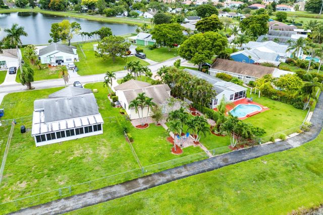 5456 Courtney Circle, Boynton Beach, FL 33472