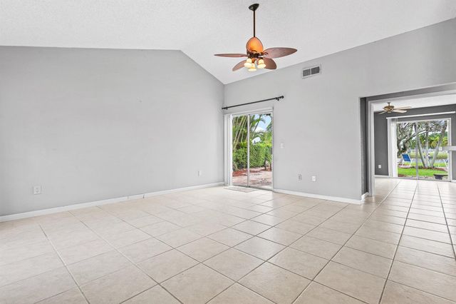 5456 Courtney Circle, Boynton Beach, FL 33472