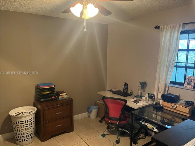 13942 NE 4th Ave B B, Miami, FL 33161