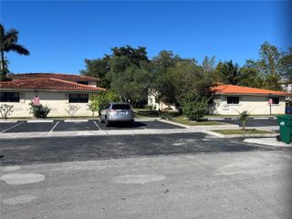 13942 NE 4th Ave B B, Miami, FL 33161