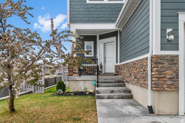 4696 W CAMELLIA LN, Cedar Hills, UT 84062