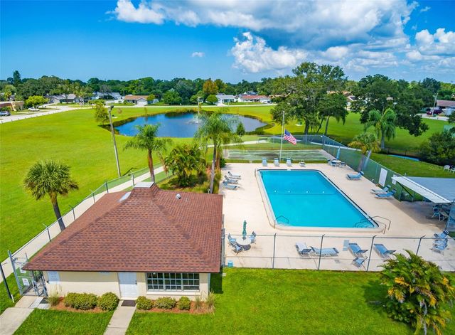 9992 86TH STREET, Seminole, FL 33777