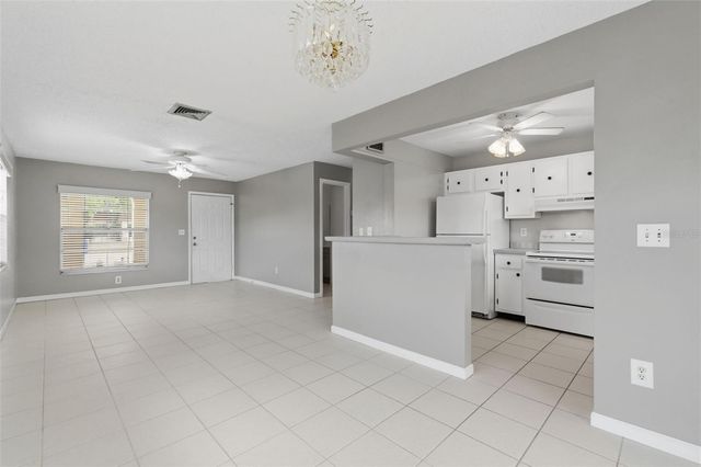 9992 86TH STREET, Seminole, FL 33777