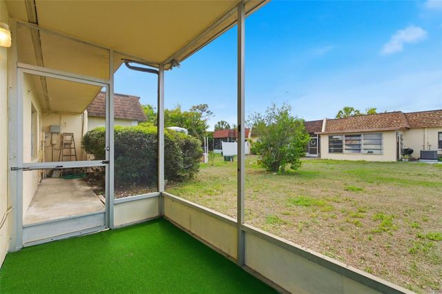 9992 86TH STREET, Seminole, FL 33777