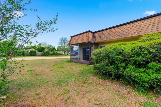 9992 86TH STREET, Seminole, FL 33777