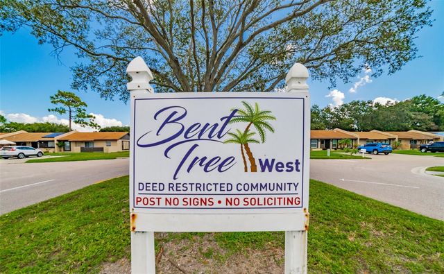 9992 86TH STREET, Seminole, FL 33777