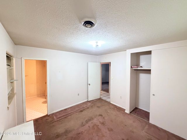 1723 Woodburn Street, Jackson, MS 39212