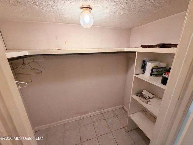 1723 Woodburn Street, Jackson, MS 39212