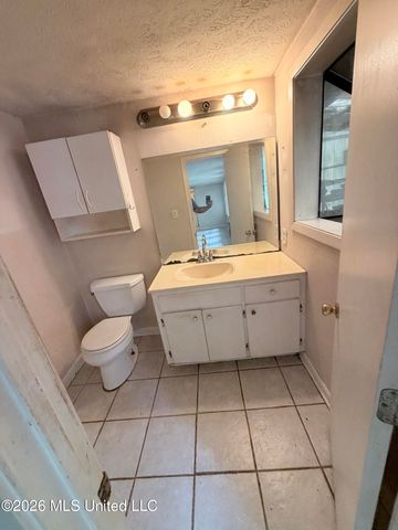 1723 Woodburn Street, Jackson, MS 39212