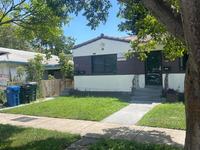 430 NE 1ST Avenue A, Fort Lauderdale, FL 33301