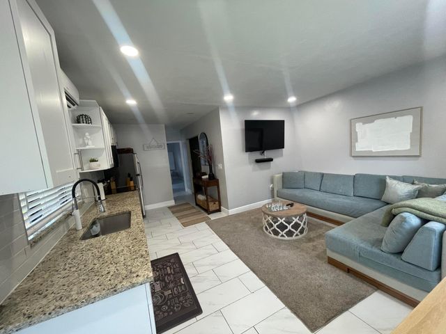 430 NE 1ST Avenue A, Fort Lauderdale, FL 33301