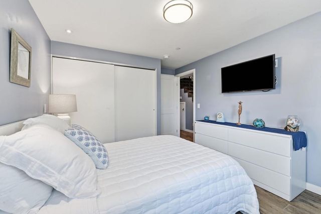 802 Ostend Ct, San Diego, CA 92109