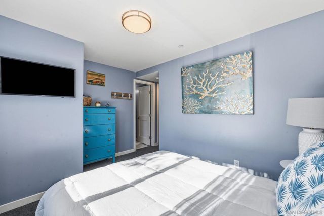 802 Ostend Ct, San Diego, CA 92109