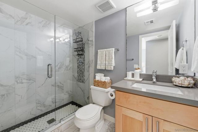 802 Ostend Ct, San Diego, CA 92109