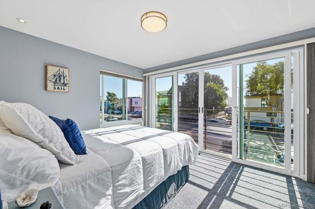 802 Ostend Ct, San Diego, CA 92109